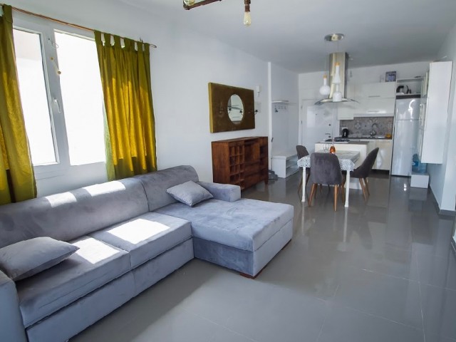 2+1 FULLY FURNISHED OPPORTUNITY FLAT FOR SALE IN İSKELE