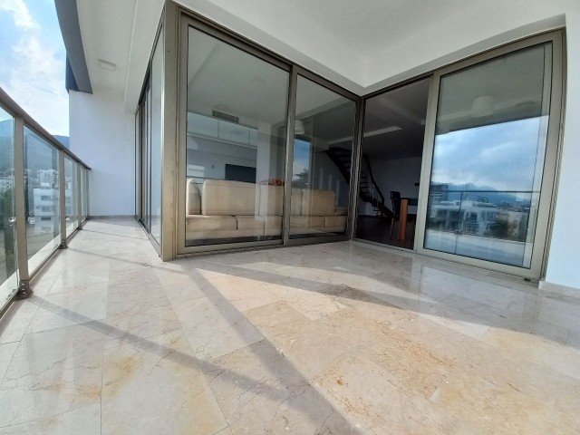 Penthouse Mieten in Girne Merkez, Kyrenia