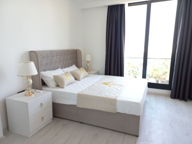 Girne merkezde özel havuzlu lüx eşyalı 3+1 penthouse