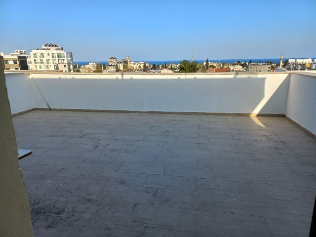 تخت برای اجاره in Girne Merkez, گیرنه