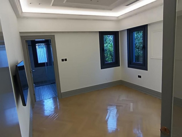 5+2 LUXURIÖSE VILLA IN KYRENIA ALSANCAK