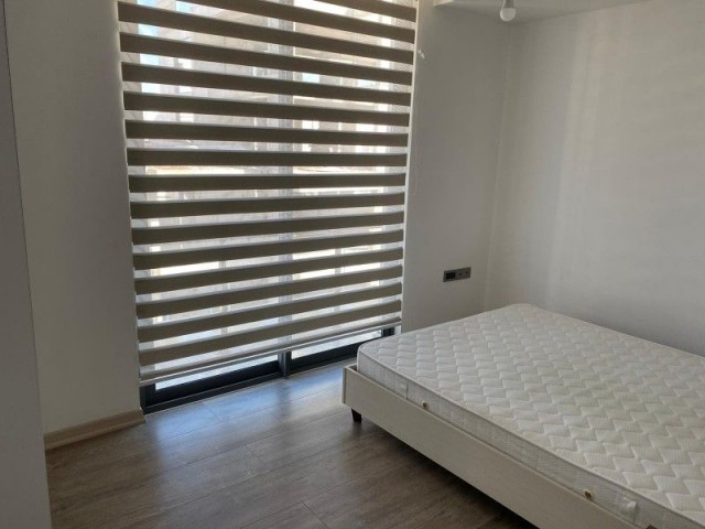 Girne merkezde full eşyalı 3+1 kiralık daire