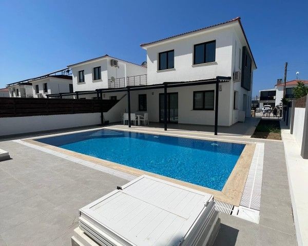 Luxuriös eingerichtete 4+1-Villa mit Pool im Zentrum von Kyrenia zu vermieten