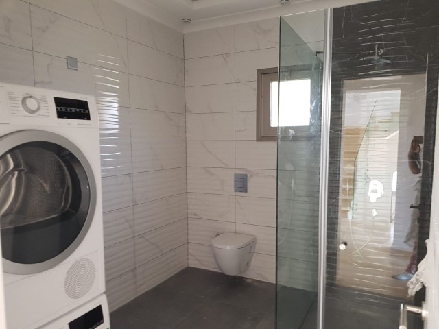 PERFEKTE 4+1 VILLA IN KYRENIA ALSANCAK