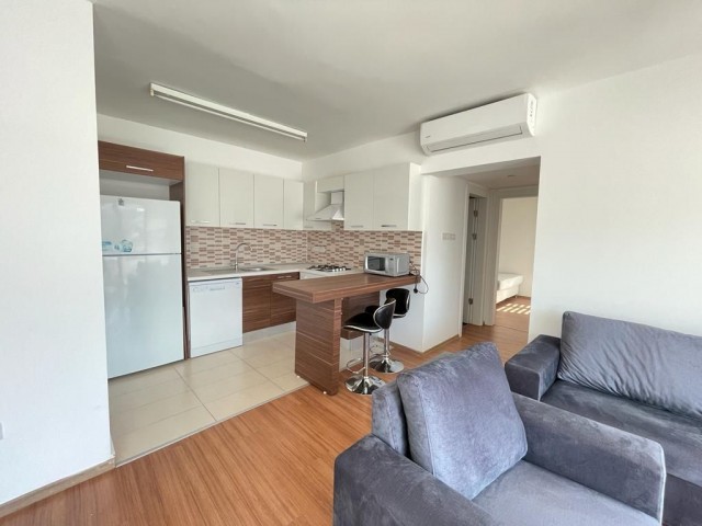 GİRNE MERKEZDE GÜVENLİKLİ SİTEDE 2+1 95 m² KİRALIK DAİRE