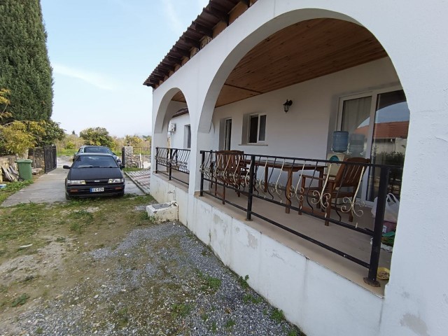 4+1 DETACHED HOUSE WITH POOL AND LARGE GARDEN IN KYRENIA LAPTA REGION