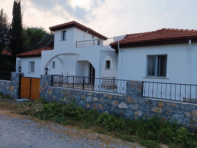 4+1 DETACHED HOUSE WITH POOL AND LARGE GARDEN IN KYRENIA LAPTA REGION