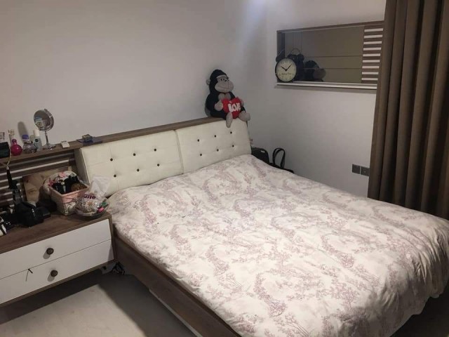 GİRNE MERKEZDE SATILIK  2+1 LÜX  EŞYALI DAİRE