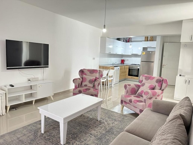 2+1 flat for rent with mountain sea view in the center of Kyrenia