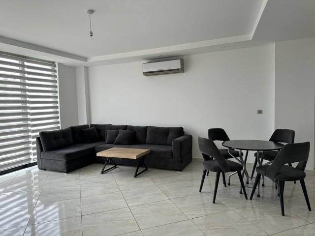 LUXUSMÖBLIERTE 2+1-WOHNUNG ZU VERMIETEN IM KYRENIA CENTER