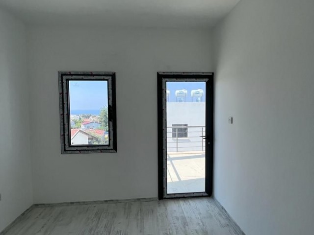 آپارتمان 2+1 برای فروش در منطقه لاپتا گیرنه