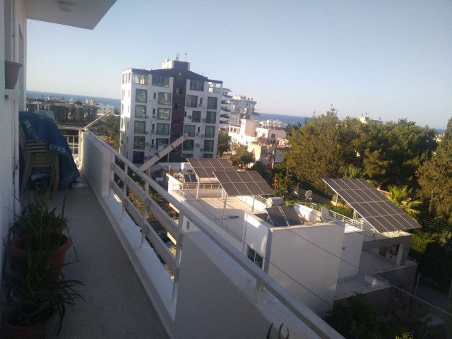 3+1 Wohnung zum Verkauf mit perfektem Meerblick im Kyrenia Center