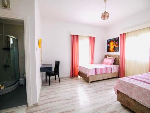 LUXUSVILLA 4+2 IM BEREICH GIRNE KARAOGLANOGLU