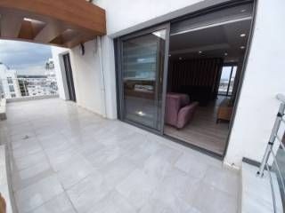 Luxury 3+1 penthouse with mountain sea view in the center of Kyrenia