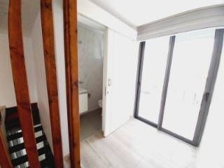 Girne merkezde dağ deniz manzaralı lüx 3+1 penthouse