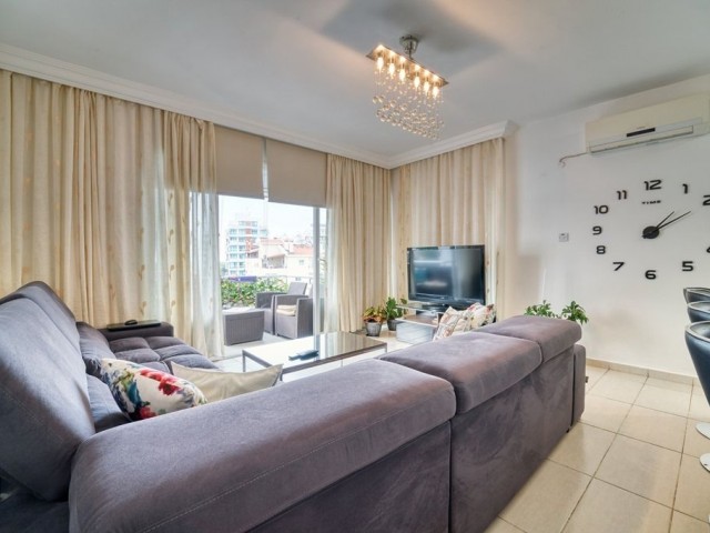 2+1 FLAT FOR SALE IN KYRENIA CENTER