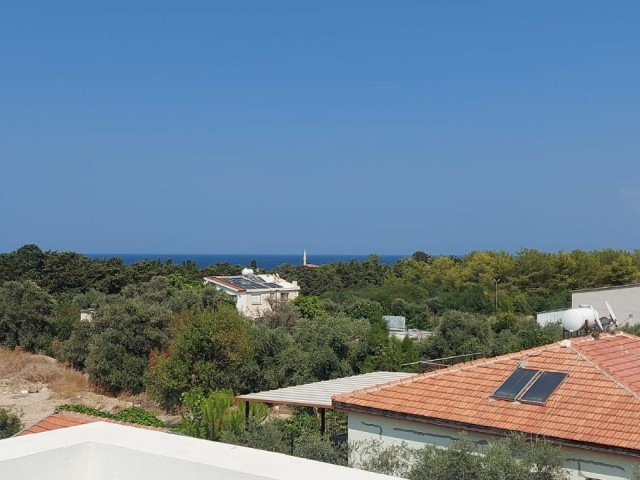 MÖBLIERTE 4+1 VILLA ZUM VERKAUF IN GIRNE ÇATALKÖY