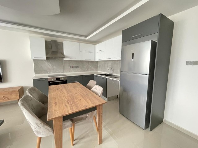 GİRNE MERKEZDE SİTE İÇERİSİNDE LÜX EŞYALI 2+1 KİRALIK PENTHOUSE