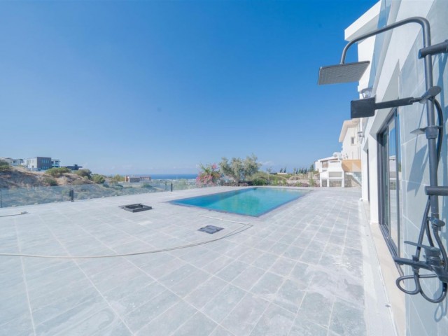 ULTRA-LUXUS-VILLA 11+2 ZUM VERKAUF IN KYRENIA, EDREMIT-GEBIET