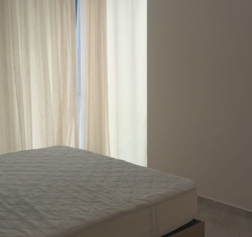 VOLLSTÄNDIG MÖBLIERTE 2+1-WOHNUNG ZU VERMIETEN IM KYRENIA CENTER