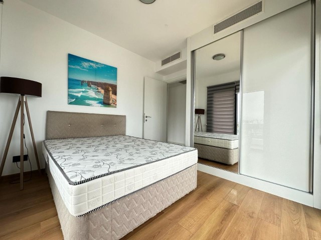 GİRNE MERKEZDE DAĞ DENİZ MANZARALI 3+1 KİRALIK PENTHOUSE 