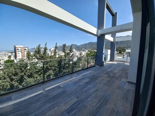 FULLY FURNISHED 2+1 FLAT FOR RENT IN KYRENIA CENTER