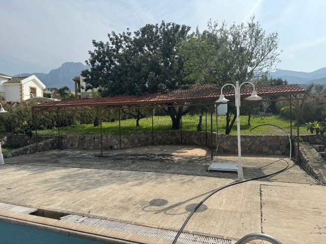 4+3 VILLA ZUM VERKAUF IN KYRENIA EDREMIT