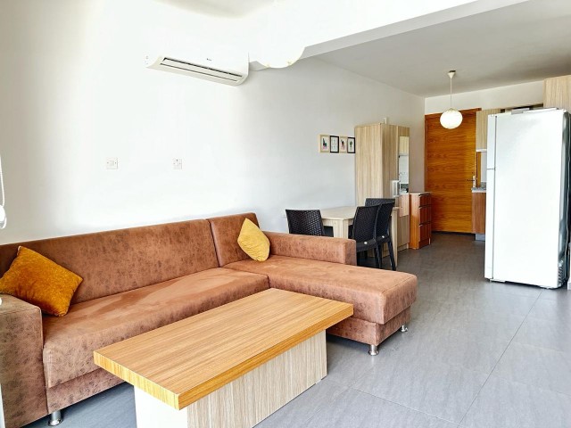 Полностью меблированная квартира 1+1 в аренду в центре Кирении