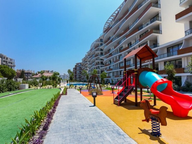 Komplett möblierte 2+1-Wohnung zur Miete in einem Komplex mit Pool im Zentrum von Kyrenia