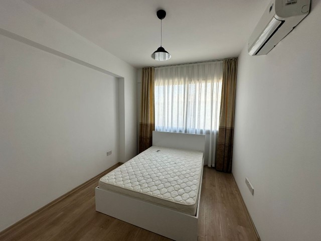 GİRNE MERKEZDE EŞYALI KİRALIK 2+1 DAİRE