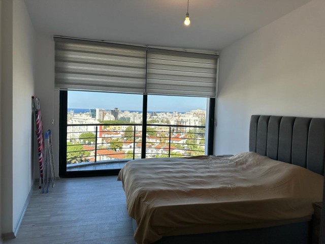 LUXUSMÖBLIERTE 1+1-WOHNUNG ZU VERMIETEN IM KYRENIA-ZENTRUM MIT ATEMBERAUBENDEM MEERBLICK