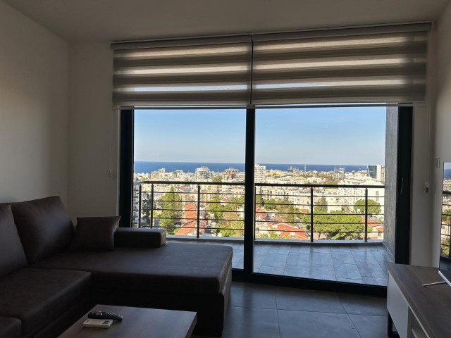 LUXUSMÖBLIERTE 1+1-WOHNUNG ZU VERMIETEN IM KYRENIA-ZENTRUM MIT ATEMBERAUBENDEM MEERBLICK