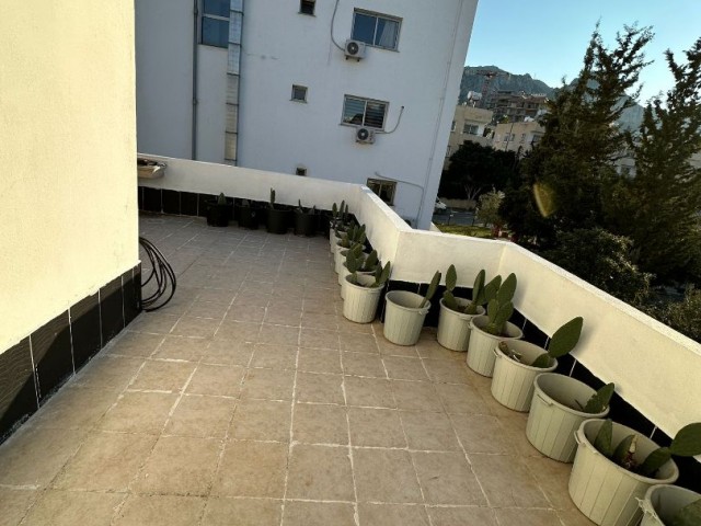 Fully furnished 3+2 penthouse with commercial permit for rent in the center of Kyrenia