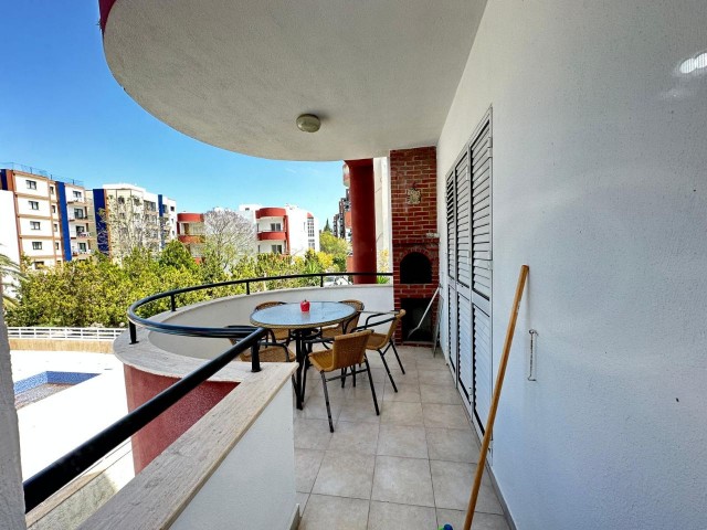 3+1 FLAT FOR RENT IN A SITE WITH POOL IN KYRENIA CENTER