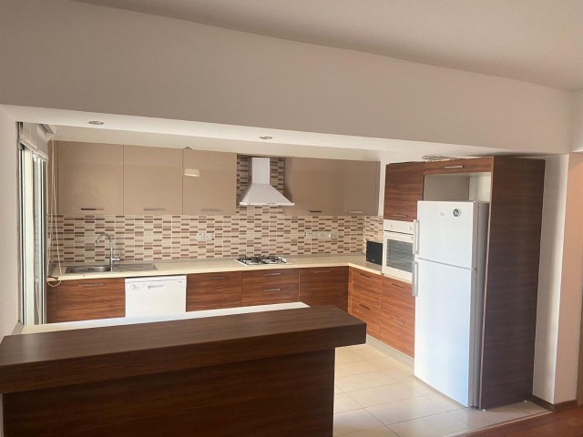 FULLY FURNISHED 3+1 FLAT FOR RENT IN KYRENIA CENTER