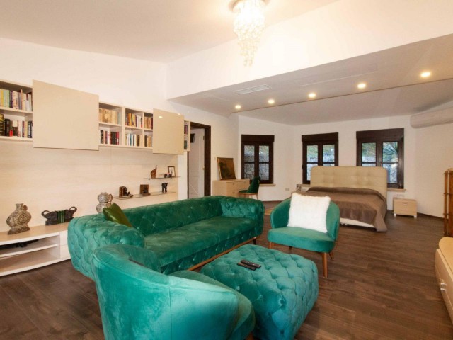 A MAGNIFICENT VILLA OFFERING UNIQUE ELEGANCE AND COMFORT IN GIRNE ÇATALKÖY REGION.