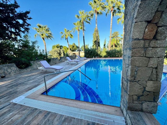 EINE HERRLICHE VILLA MIT EINZIGARTIGER ELEGANZ UND KOMFORT IN DER REGION GIRNE ÇATALKÖY.