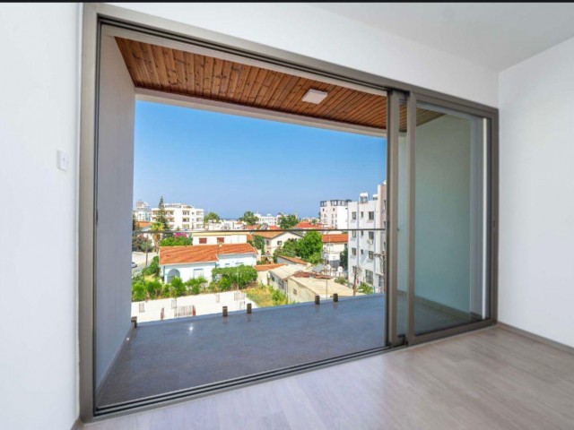 2 bedroom for sale in Girne Merkez 1 year old building ..Good investment 