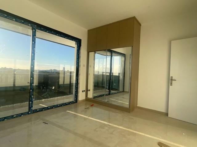 Exklusives Penthouse 3+1 in Goçmenköy – unvergleichlicher Luxus, großzügige Terrasse, atemberaubende Aussicht und kommerzielles Potenzial!