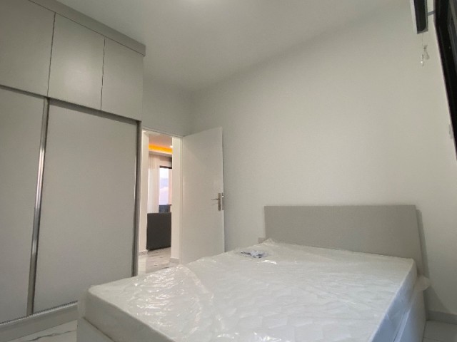 Şehir manzarasıyla göz kamaştıran ve dağ manzarasıyla huzur veren bu 2+1 lüks daire, Kızılbaş bölgesinde kiralık! Modern tasarımı ve sunduğu olanaklar ile bu fırsatı kaçırmayın.