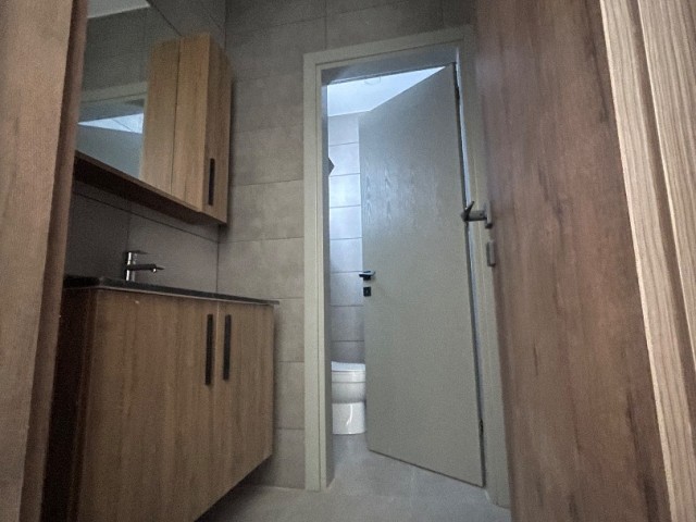 Geräumiges Apartment mit 3 Schlafzimmern in erstklassiger Lage in Lefkoşa