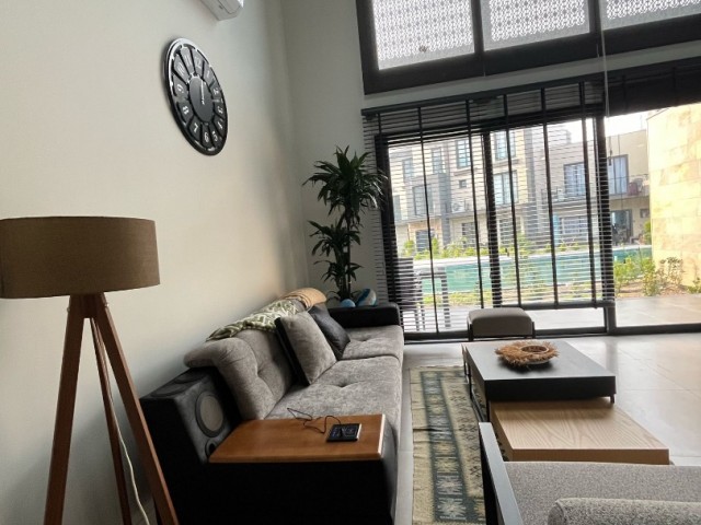  Luxurious 1-Bedroom Loft for Rent - Prime Location near Beach, Hotels & Restaurants