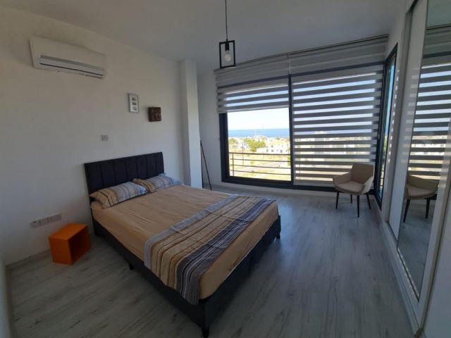 Girne-Çatalköy'de Günlük Kiralık Lüks 4 Yatak Odalı Villa