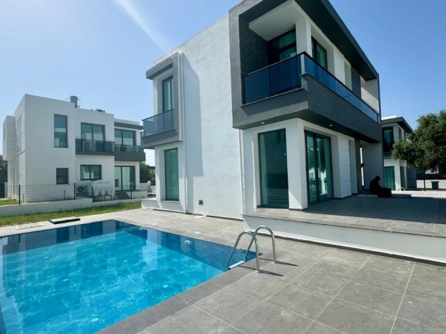 Brandneue 3+1 Luxusvilla mit privatem Swimmingpool und Garten in Ozankoy-Girne