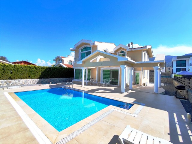 Exclusive 3 bedroom Villa For Rent in Alsancak