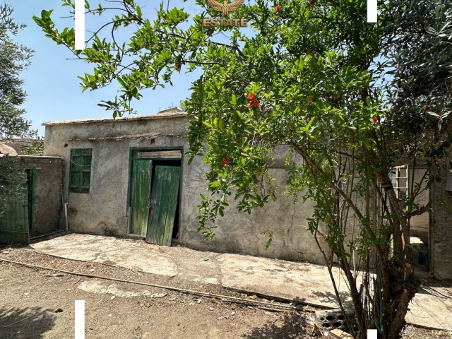 FOR SALE 1-BEDROOM HISTORIC DETACHED HOUSE WITH TURKISH TITLE DEED ON A 260 SQUARE METERS LAND IN İSKELE-ALTINOVA