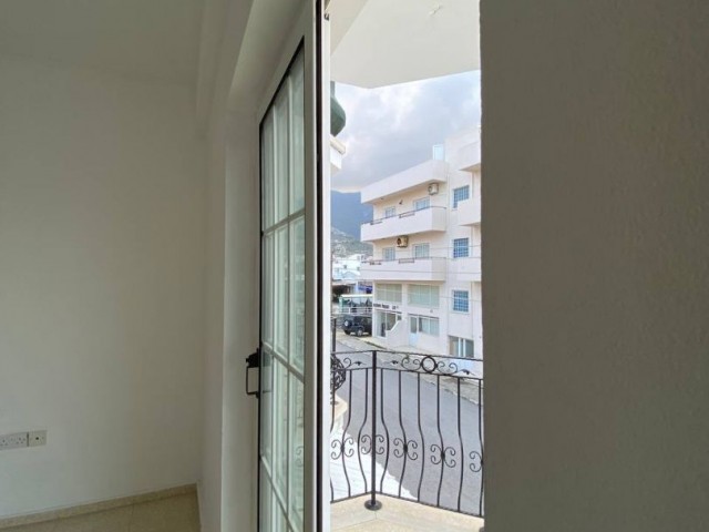 Spacious apartment in the center of Alsancak