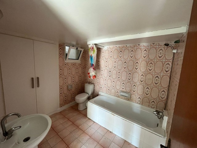 Flat For Sale in Küçük Kaymaklı, Nicosia