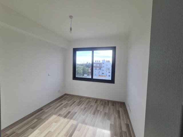 Penthouse For Sale in Küçük Kaymaklı, Nicosia