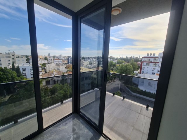 Penthouse For Sale in Küçük Kaymaklı, Nicosia